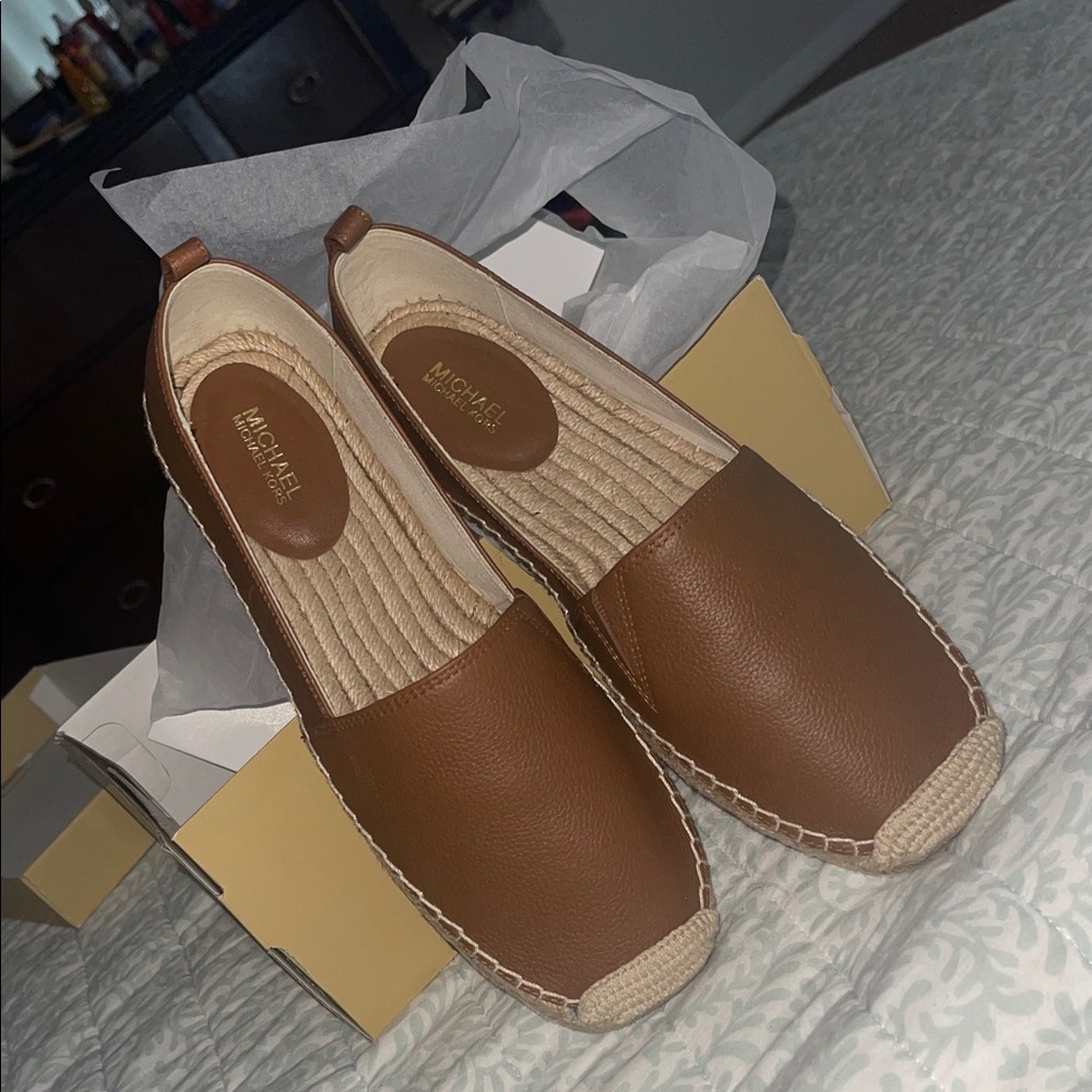 Michael Kors Tan Espadrille Flats - Picture 4 of 6